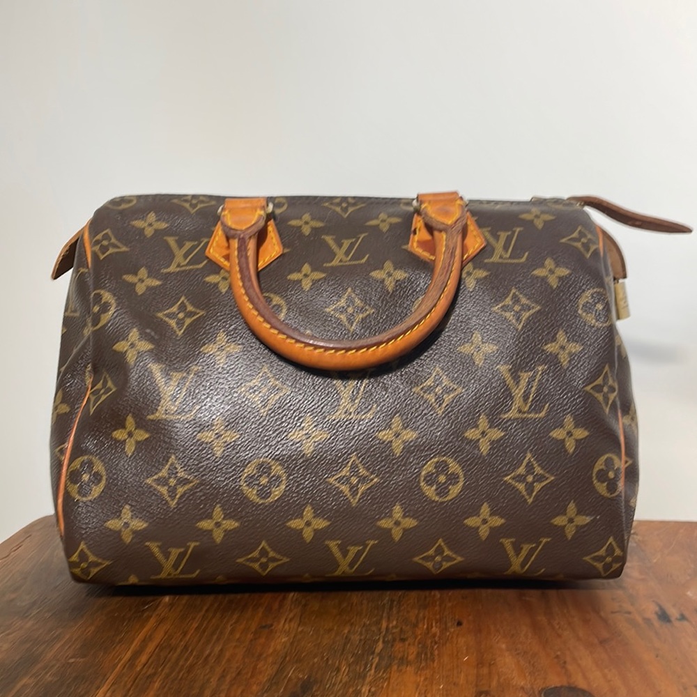 Authentic Vintage Louis Vuitton Speedy 25